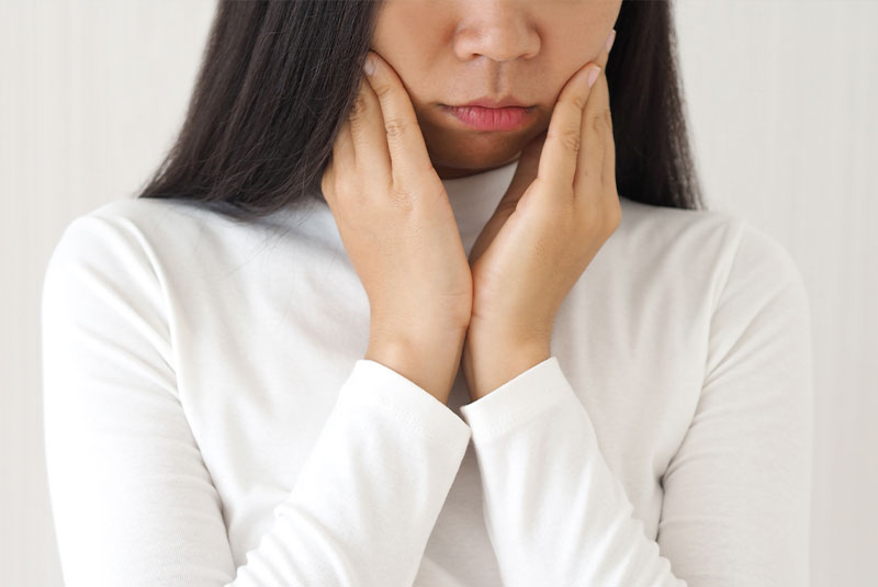 dental patient experiencing TMJ pain